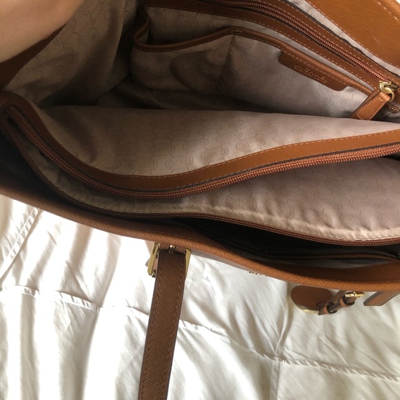 Michael Kors Purse - Picture 3 of 4